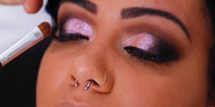 What Are The MakeUp Trends For 2020_Glitter Smokey Eye
